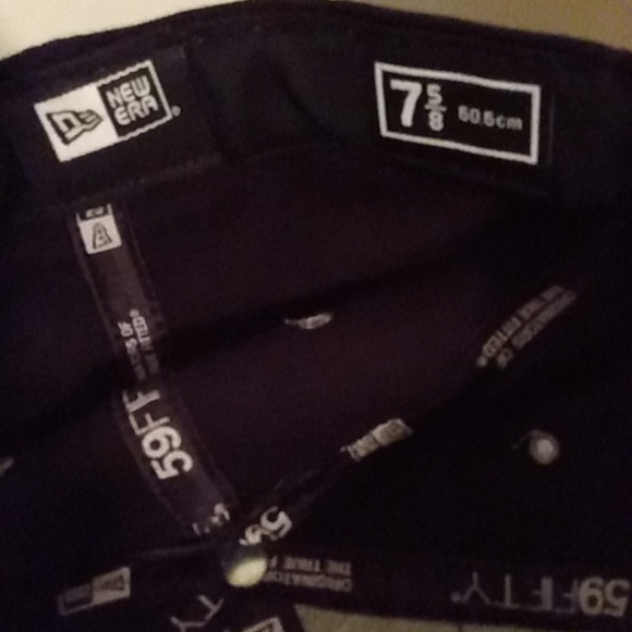 New Era "Boston "fitted Cap - Picture 6 of 8